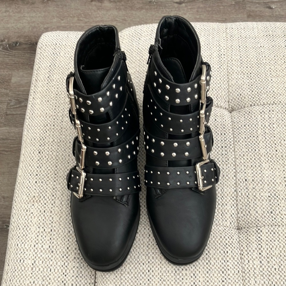 BOOHOO STUDDED BLACK WOMEN’S SHOES SIZE 3/36